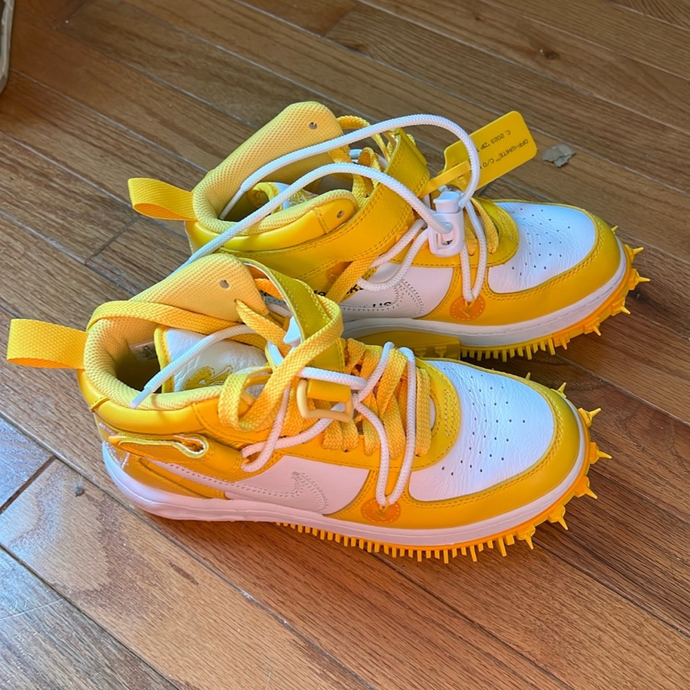 Yellow Off-white Nikes